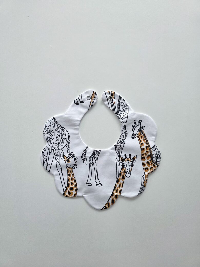 Lacīte ar žirafēm