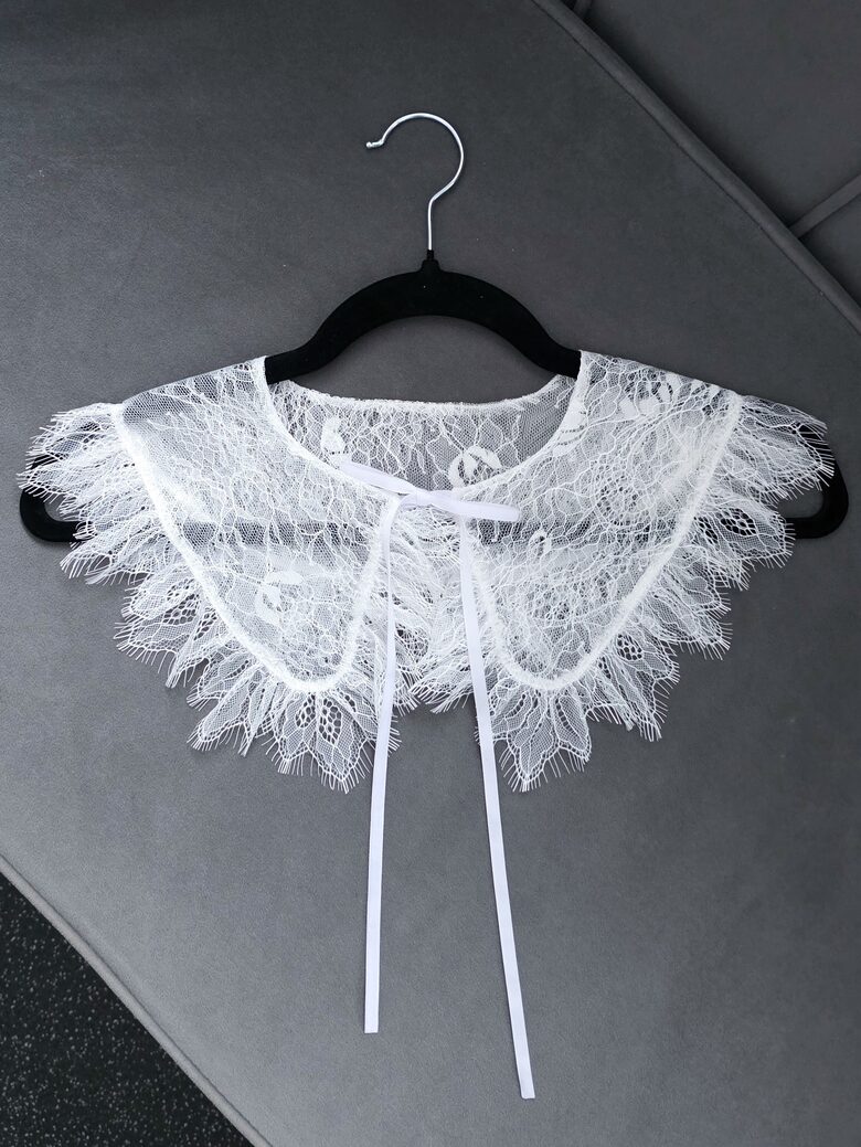 Smalkās mežģīnes apkaklīte BALTĀ