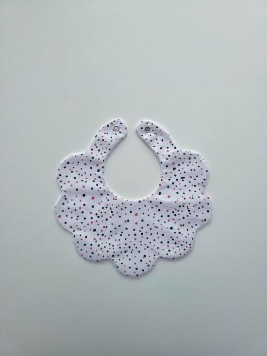 Lacīte ar punktiņiem