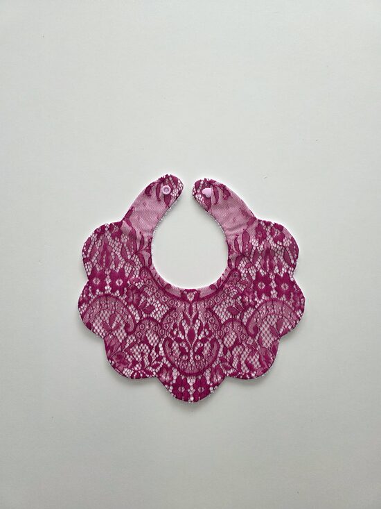 Rozīgi-violeta lacīte 