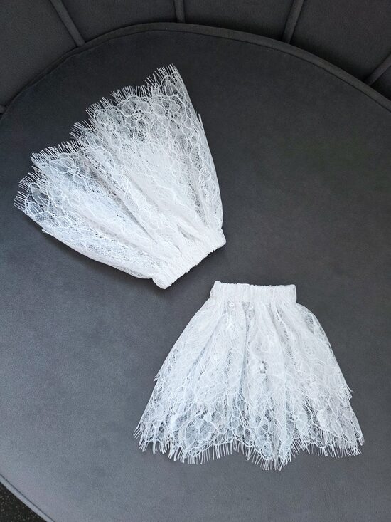 Divslāņu mežģīņu aproces BALTAS